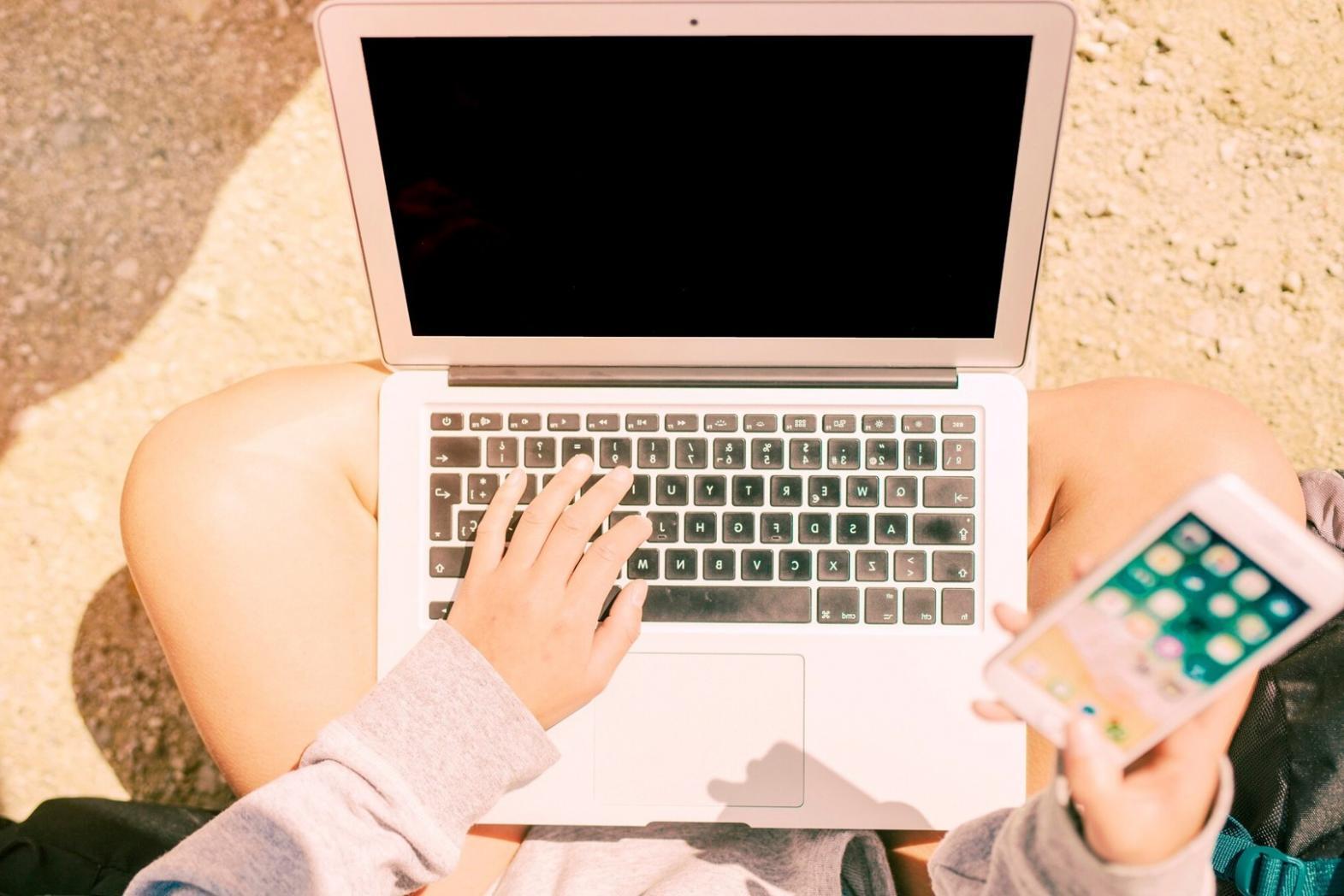 Mobil oyun UX tasarım eğitimi sınıf ortamı